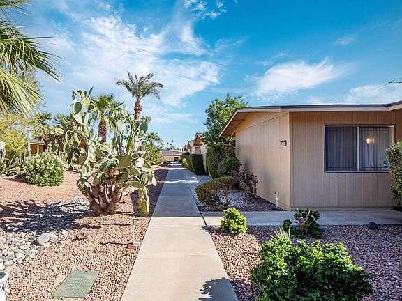 3rd image of 13435 W DESERT GLEN Drive