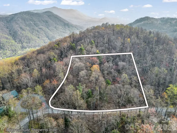 Mountain Lakes Dr #460, Tryon, NC 28782