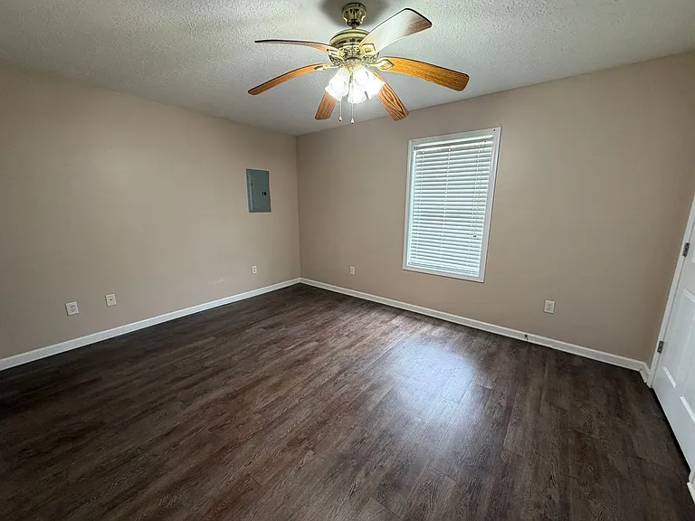 2304 Merwood St — Photo 6