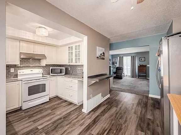 2nd image of 5237 Brandy Oaks Ln