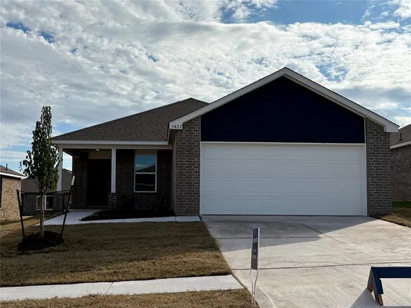 5422 Nicole Dr, Tuttle, OK 73089