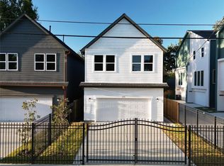 1050 Marjorie St, Houston, TX 77088