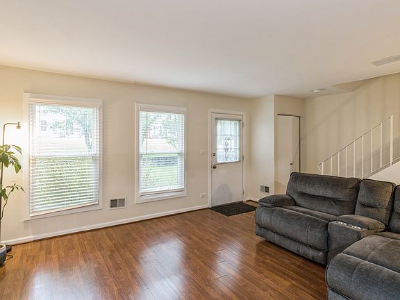 3rd image of 1881 Jamestown Cir #0