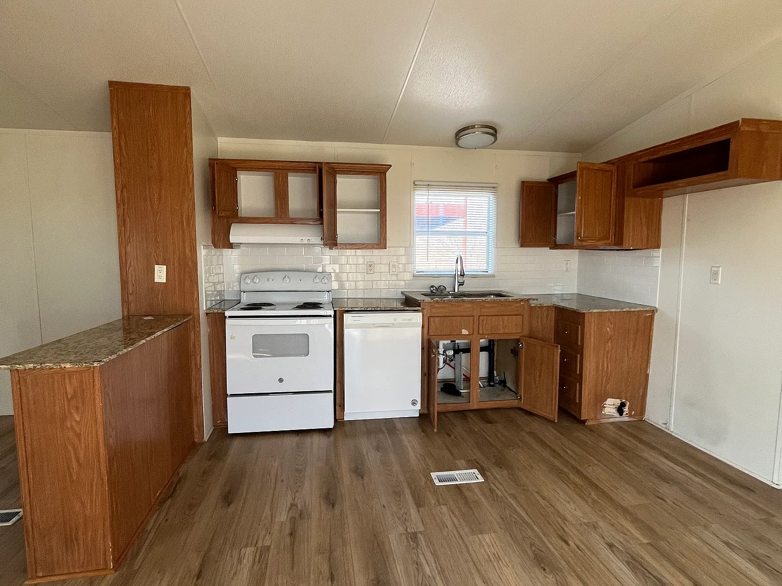 3 bed, 1264 sqft, $1,200 — Photo 4