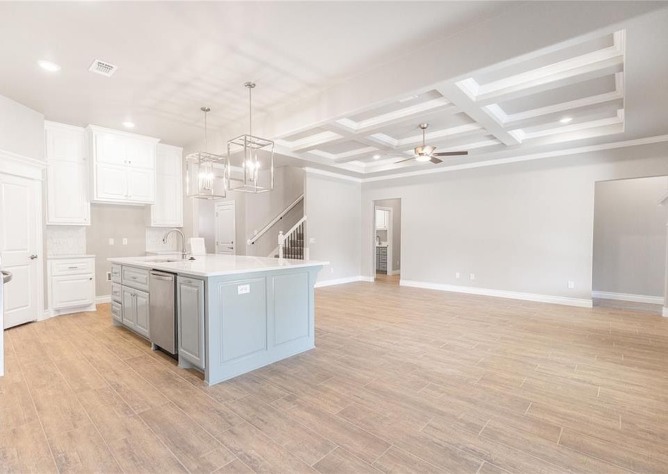 1st image of 3132 Porter Dr