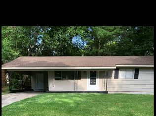 227 Queen Anne Ln, Jackson, MS 39209