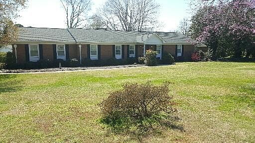1st image of 19 Chatelaine Dr