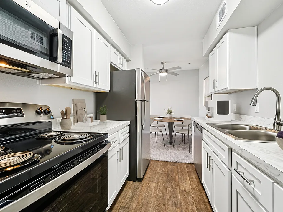 The Warwick Apartment Homes