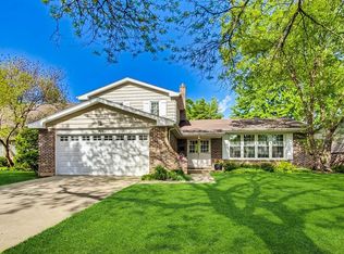 755 Sumac Rd, Highland Park, IL 60035