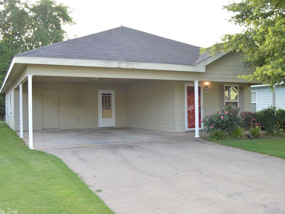 1st image of 208 Saunders Dr