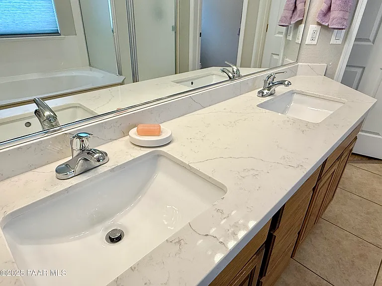 6622 E Farmstead Rd — Photo 27
