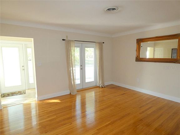 4th image of 106 Giralda Blvd NE