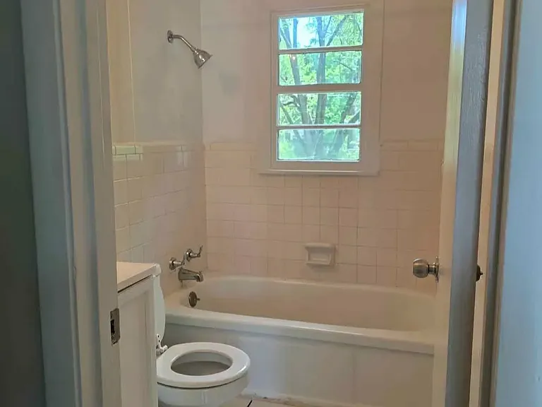 1400 Stevens Ave NE #A — Photo 9