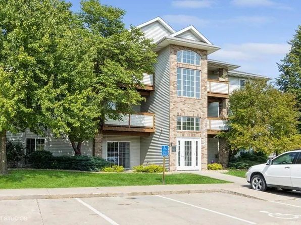 2538 Rushmore Dr, Iowa City, IA 52246