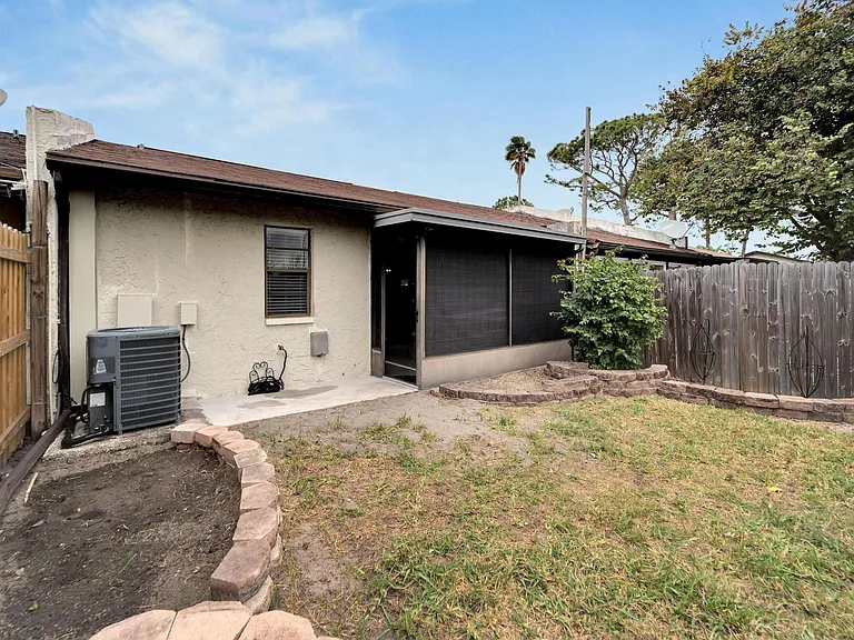 Sunset Grove Ln — Photo 17