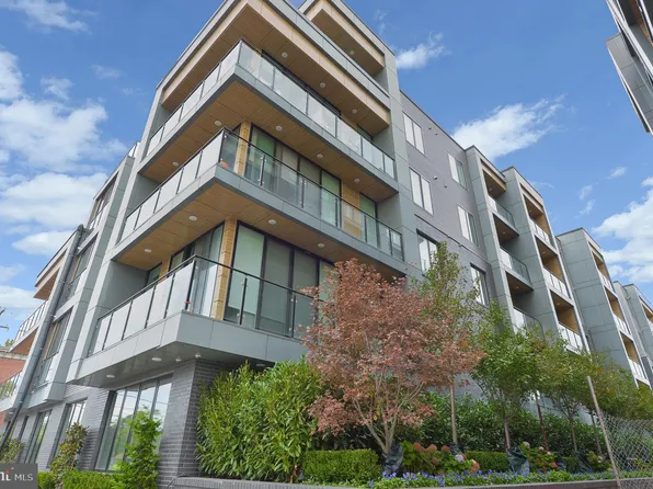 236 Thompson St, Philadelphia, PA