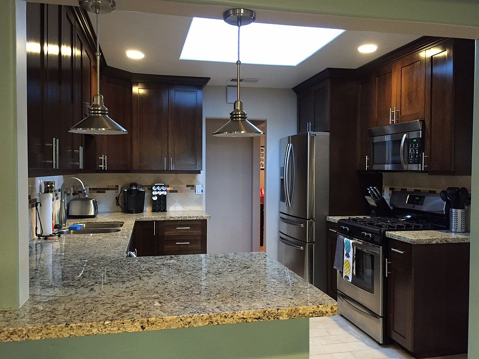 1st image of 217 E Renette Ave