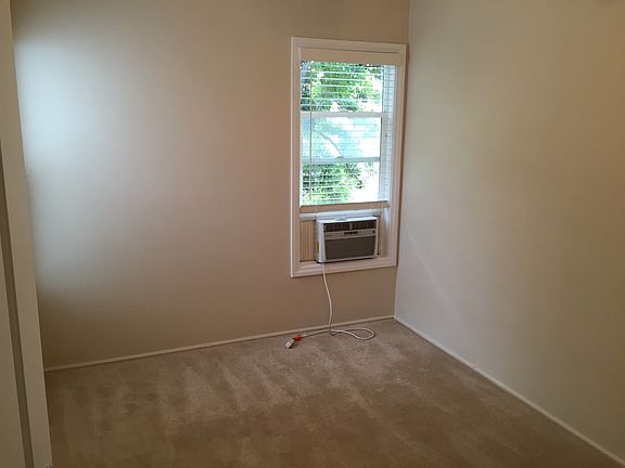 4th image of 1227 East Ave