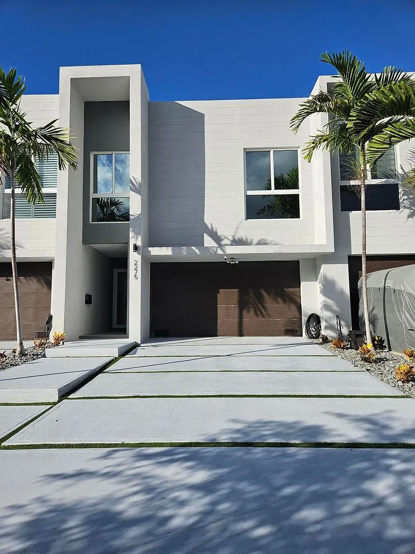 2275 Se 7th St #2275 Pompano Beach, Fl 33062 — Photo 1