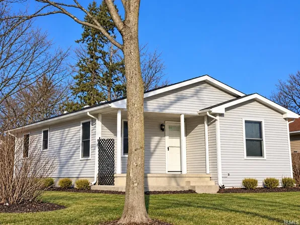 1407 S 9th St, Goshen, IN 46526