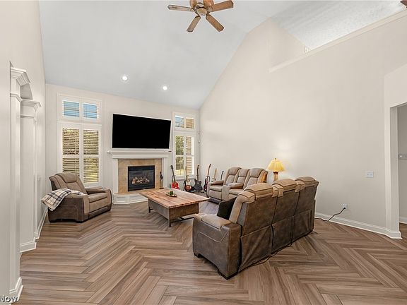 4th image of 20521 Leana Ct