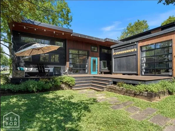310 E 7th St, Fayetteville, AR 72701