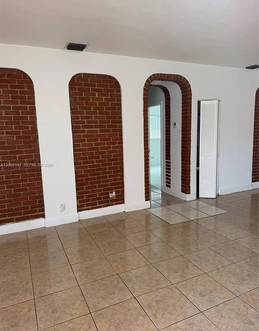 Lucky Star Estates — Photo 4