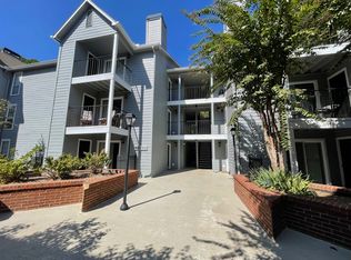 524 Granville Ct, Sandy Springs, GA 30328