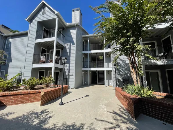 524 Granville Ct, Sandy Springs, GA 30328