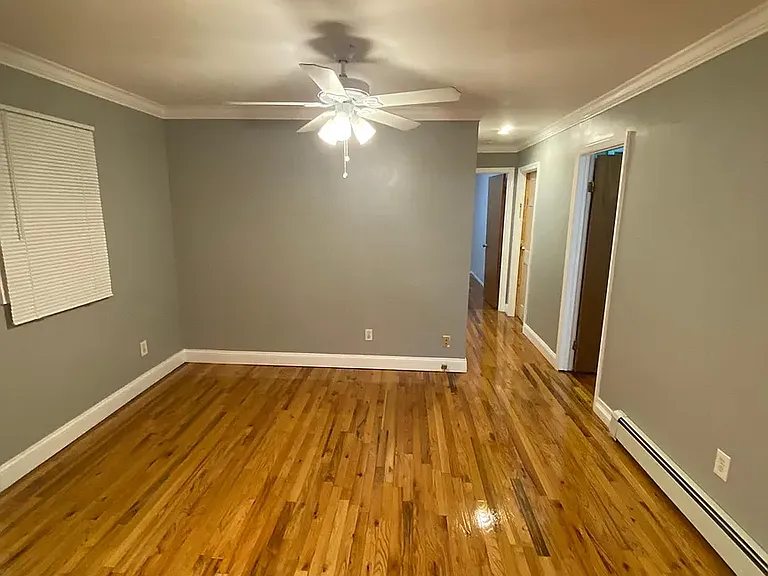 82 Evans Ave — Photo 2