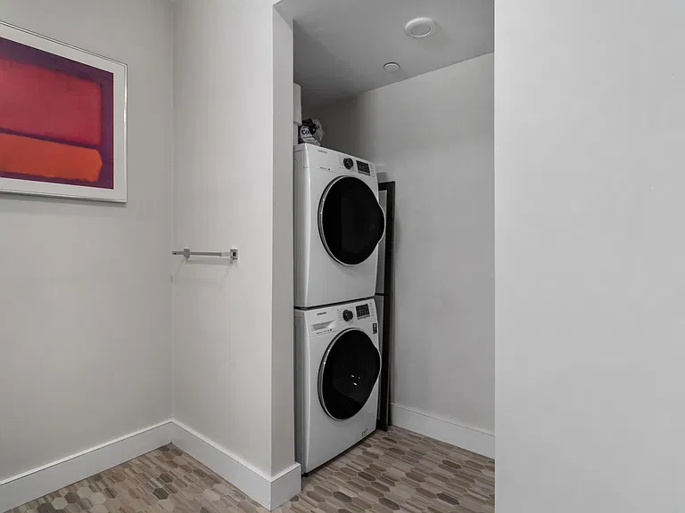 70 Bremen St #207 — Photo 7