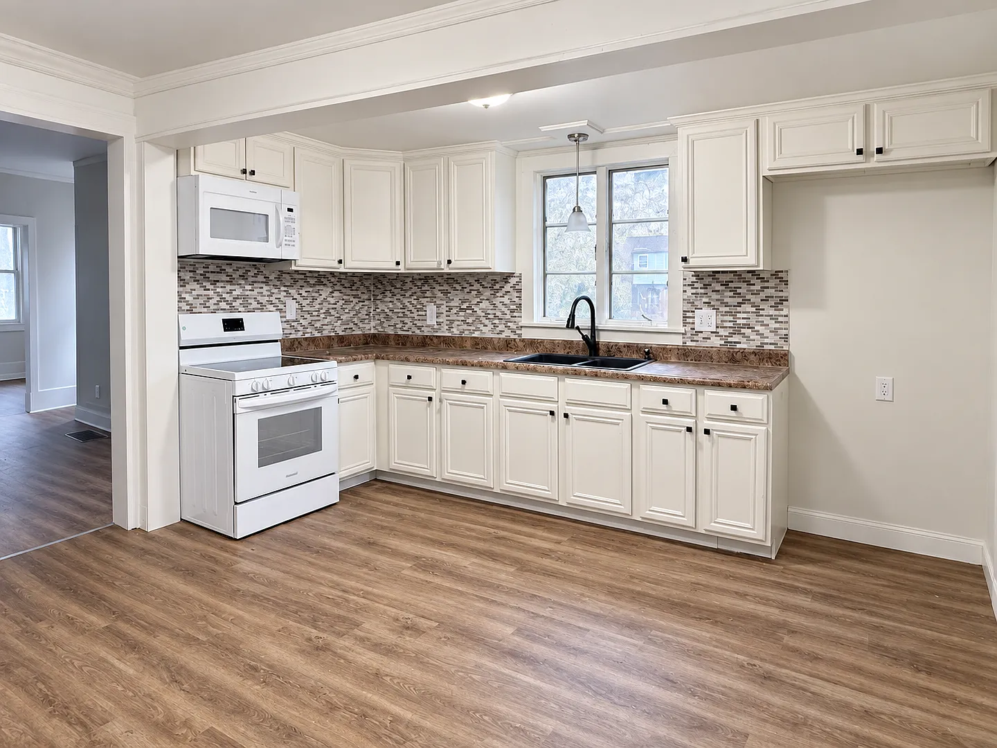 Spacious 4-Bedroom, 1.5-Bath Single-Family Home | Section 8 Eligible — Photo 4