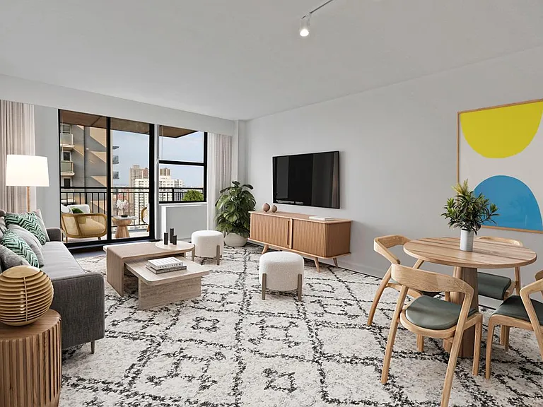 1365 York Ave #8F — Photo 1