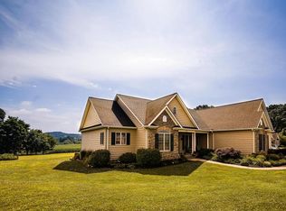 125 S Clear Ridge Rd, New Windsor, MD 21776