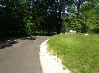 61 Redfield Cir, Derry, NH 03038