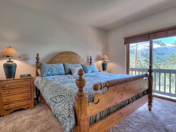 Master Bedroom - lake view