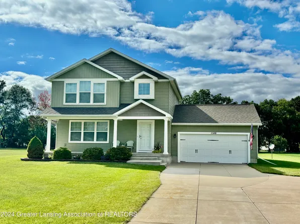 1146 Huber Ponds Dr, Charlotte, MI 48813