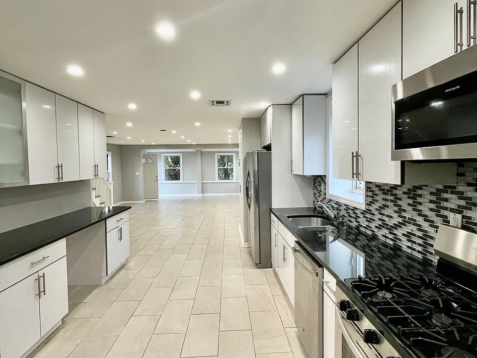 1st image of 24 Breuer Ave #1