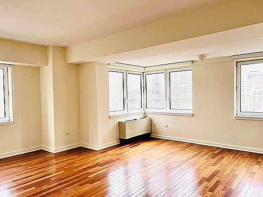 3rd image of 425 5th Ave APT 32E
