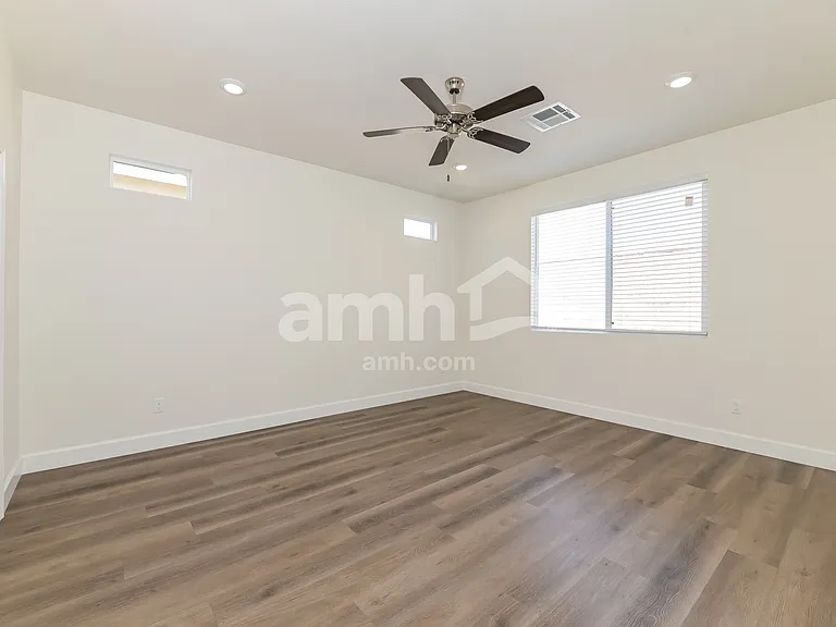 20177 W Thomas Rd #404 — Photo 10