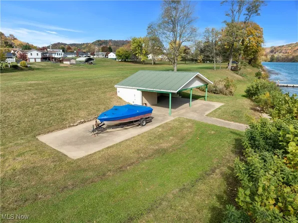 Elizabeth Ave, Powhatan Point, OH 43942