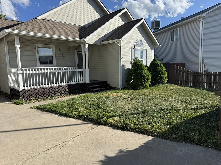 1552 Balsam Ct — Photo 2