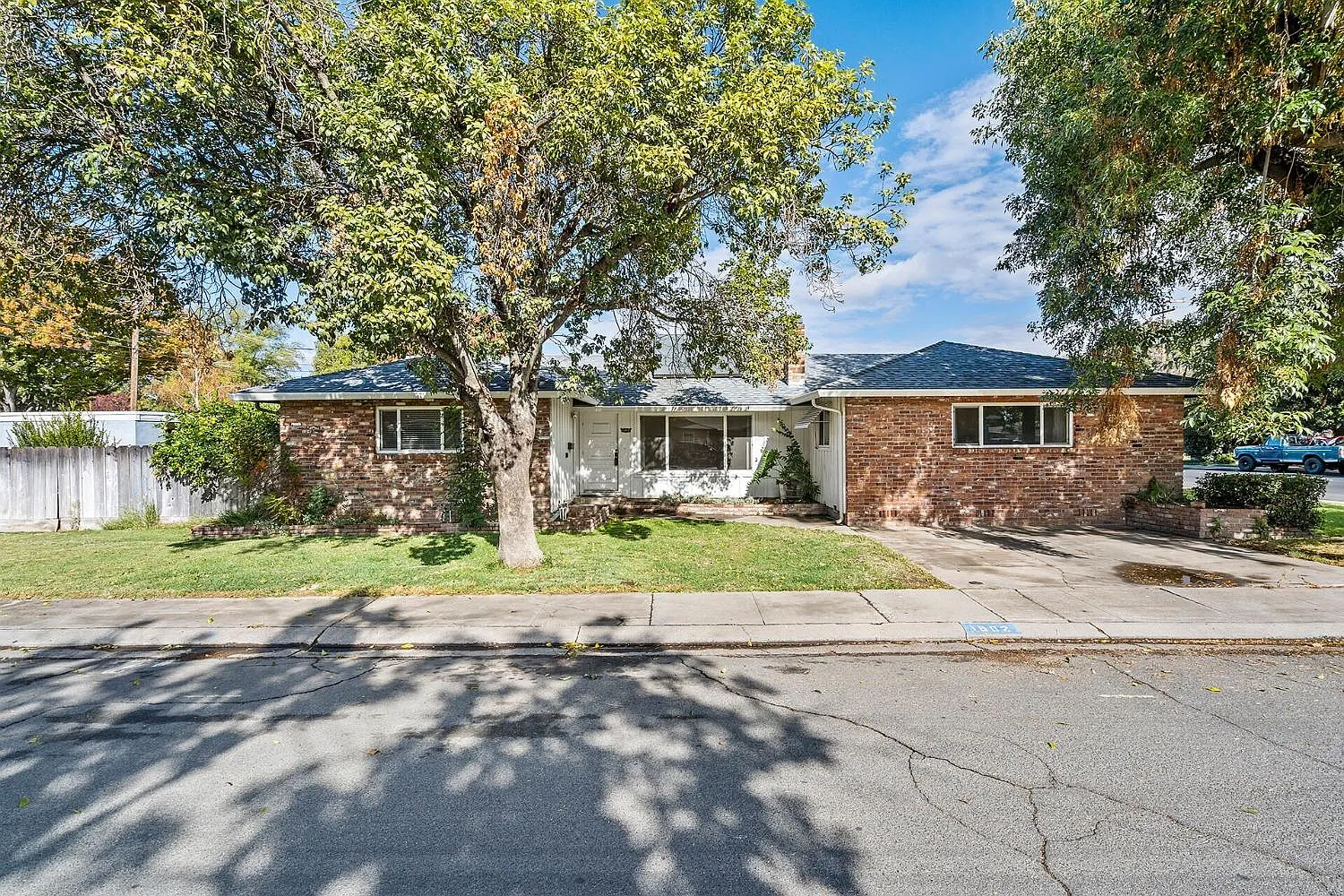 1902 La Villa Rose Ct photo 1