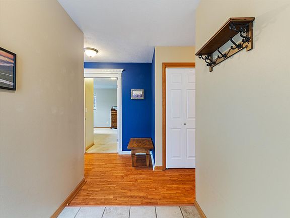 3rd image of 4050 W Babcock St APT 27