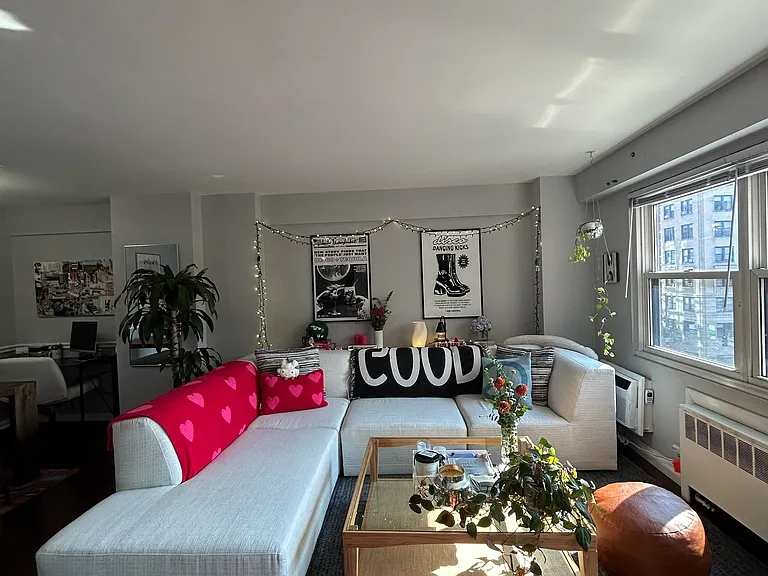 2909 N Sheridan Rd #504 — Photo 5