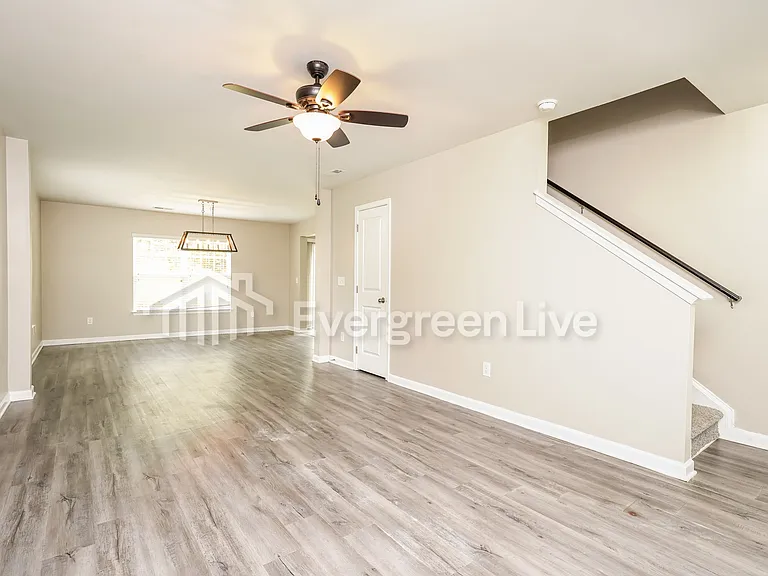 1428 Aurora Glen Dr — Photo 5