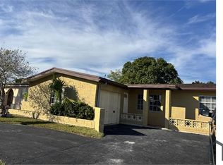 9165 NW 26th Pl, Sunrise, FL 33322