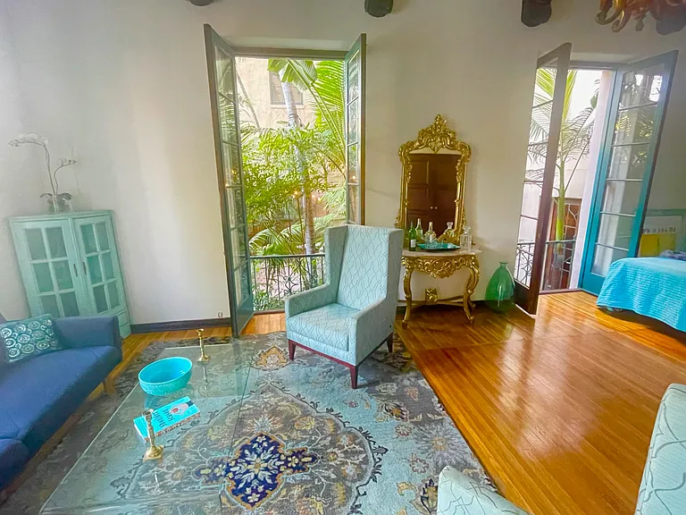 Los Altos — Photo 24