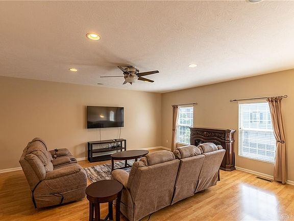 2nd image of 1671 Big Bear Dr