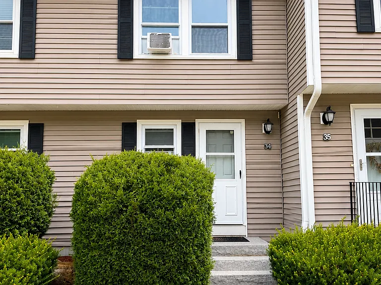 15 Wyman St — Photo 1